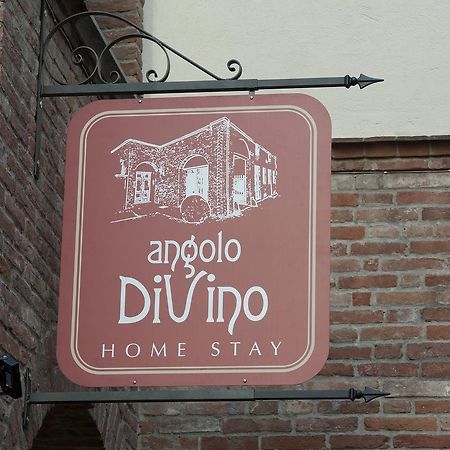 Angolo Divino Алба Екстериор снимка